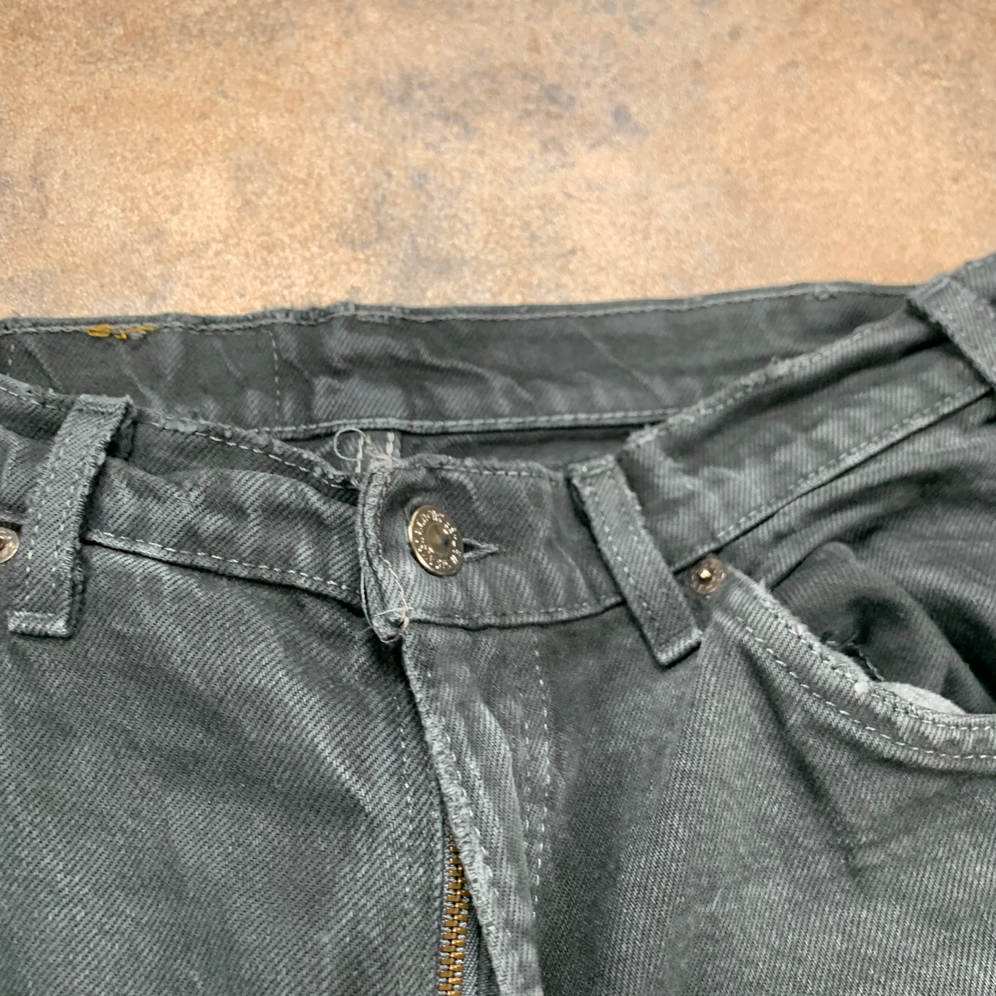 Vintage LEVI'S 901 Jeans W32 L28 Mens Relaxed Fit Tapered Grey 90s