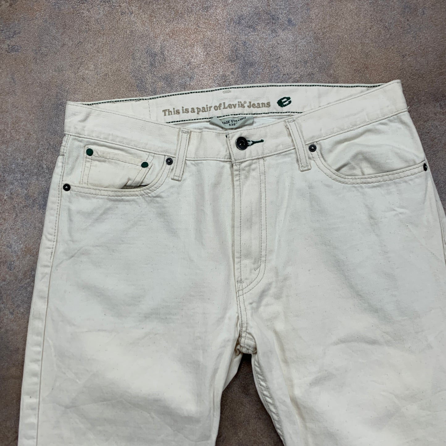 Vintage LEVI'S 539 Jeans W33 L30 Mens Relaxed Fit Straight White 90s