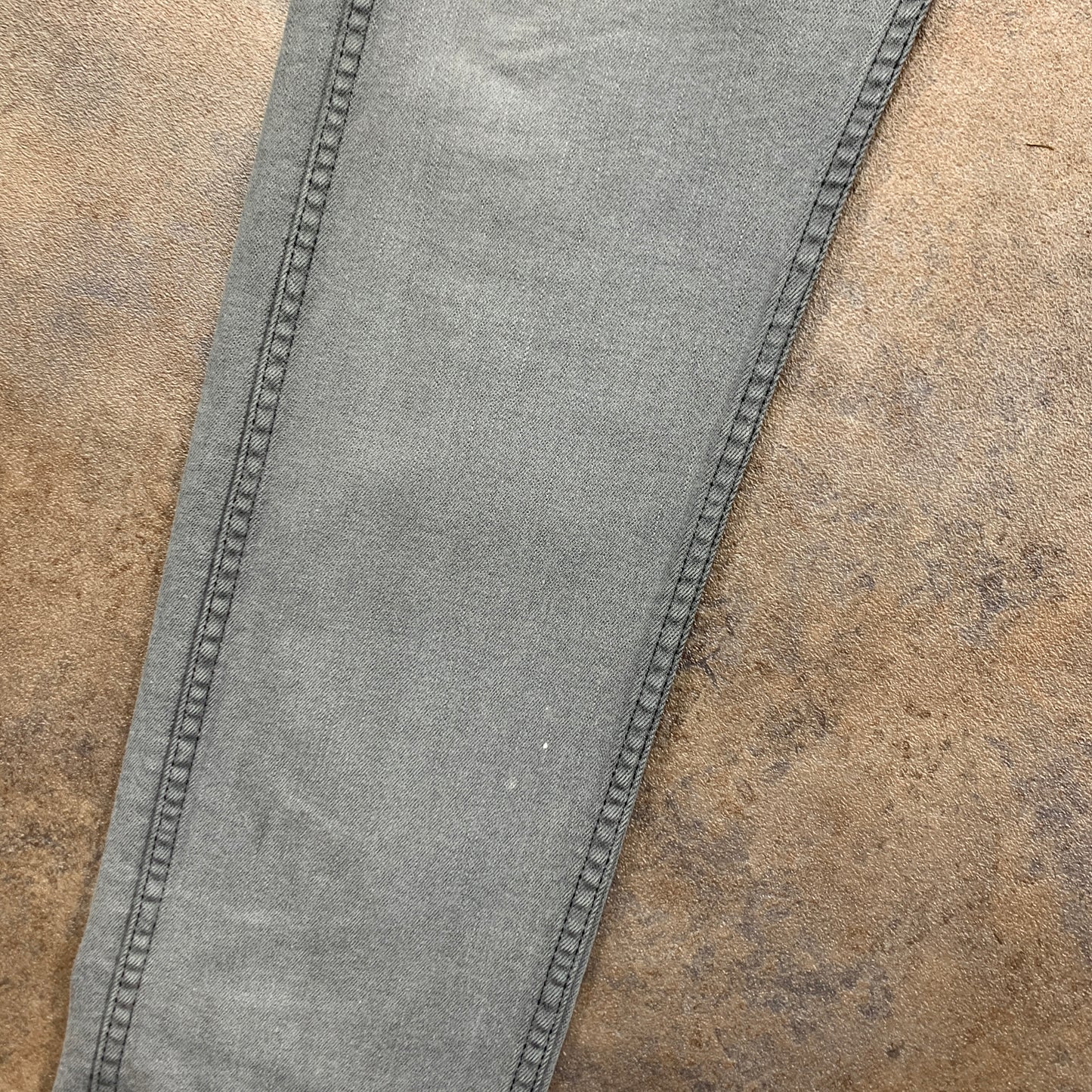 LEVI'S 508 Jeans W32 L32 Mens Slim Fit Straight Grey