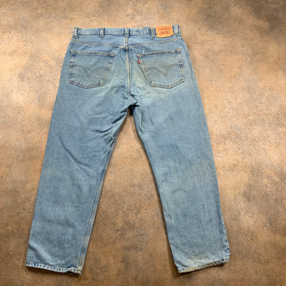 Vintage LEVI'S 550 Jeans W39 L30 Mens Relaxed Fit Straight Blue