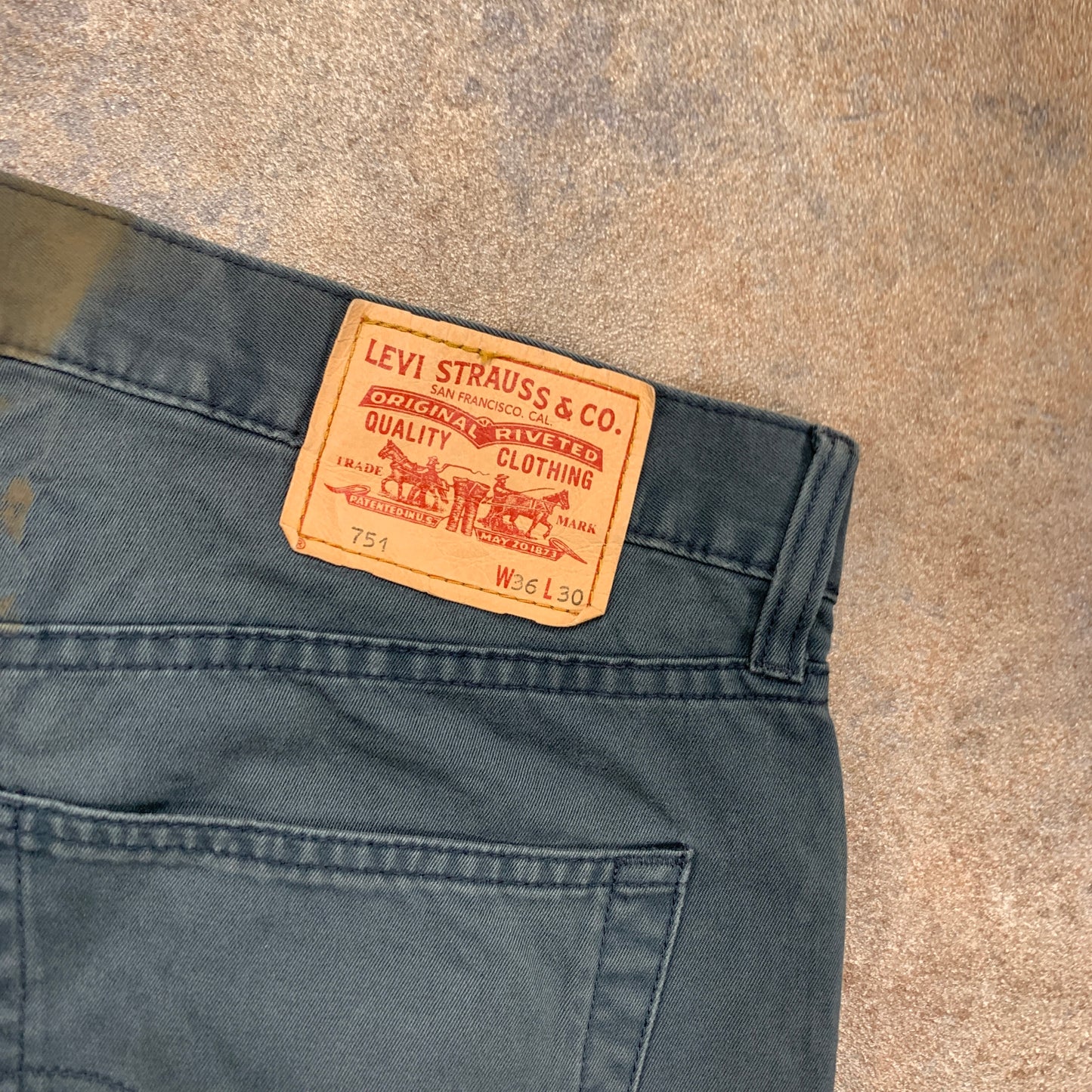 Vintage LEVI'S 751 Jeans W36 L30 Mens Regular Fit Straight Blue