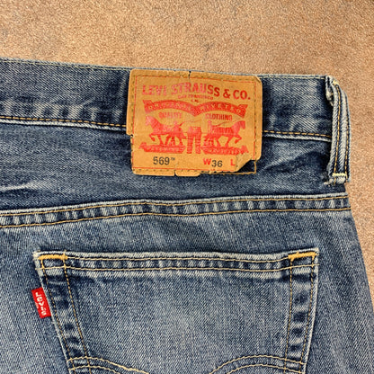 LEVI'S 569 Jeans W38 L32 Mens Relaxed Fit Straight Blue