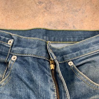 Vintage LEVI'S Jeans W32 L32 Mens Regular Fit Straight Blue