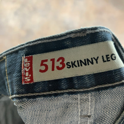 Vintage LEVI'S 513 Jeans W32 L28 Mens Slim Fit Blue