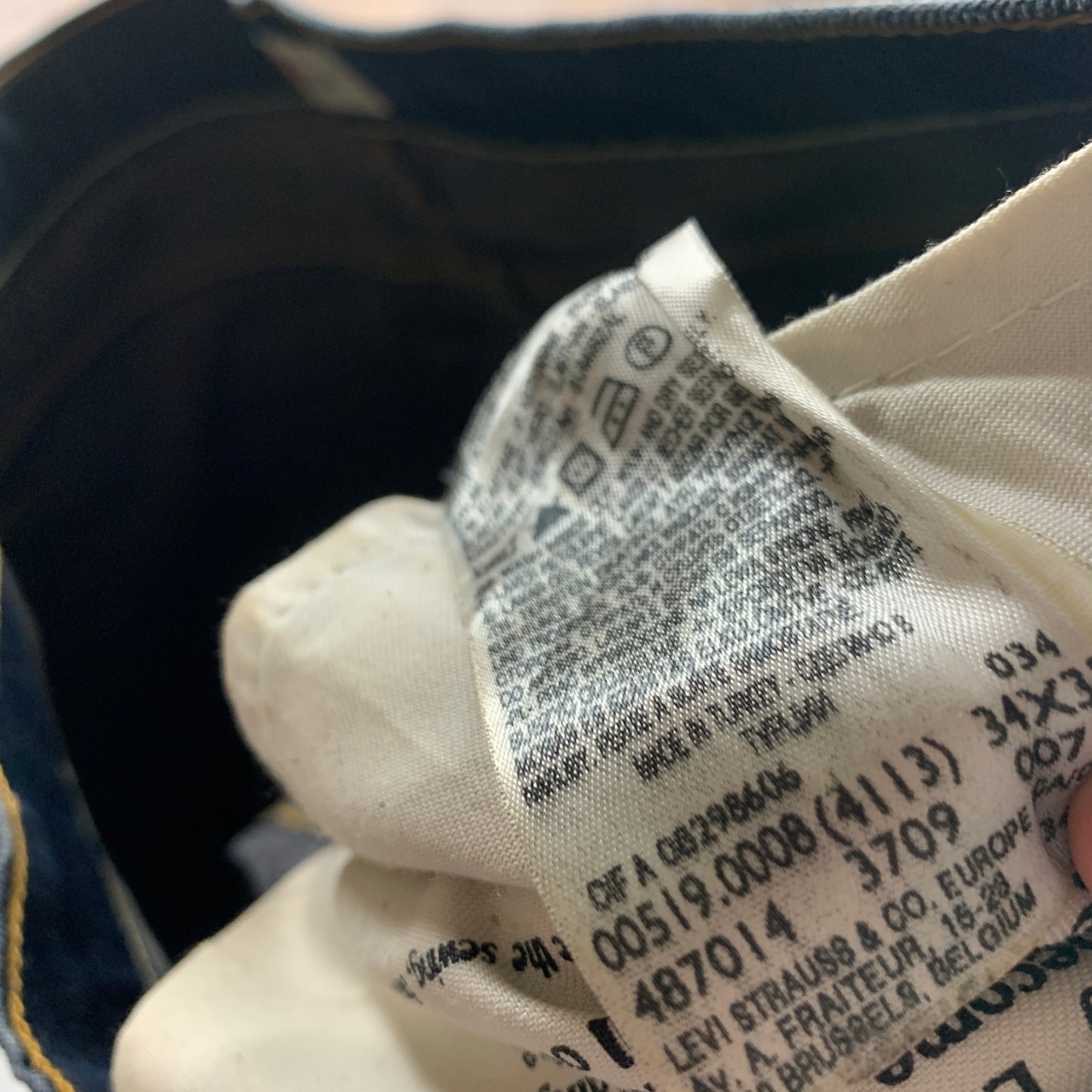 Vintage LEVI'S 519 Jeans W34 L32 Mens Slim Fit Blue