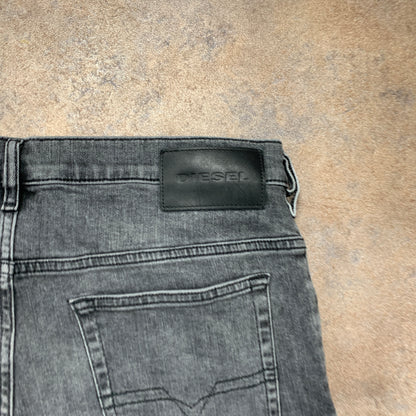 Diesel Jeans W34 L31 Mens Slim Fit Straight Grey