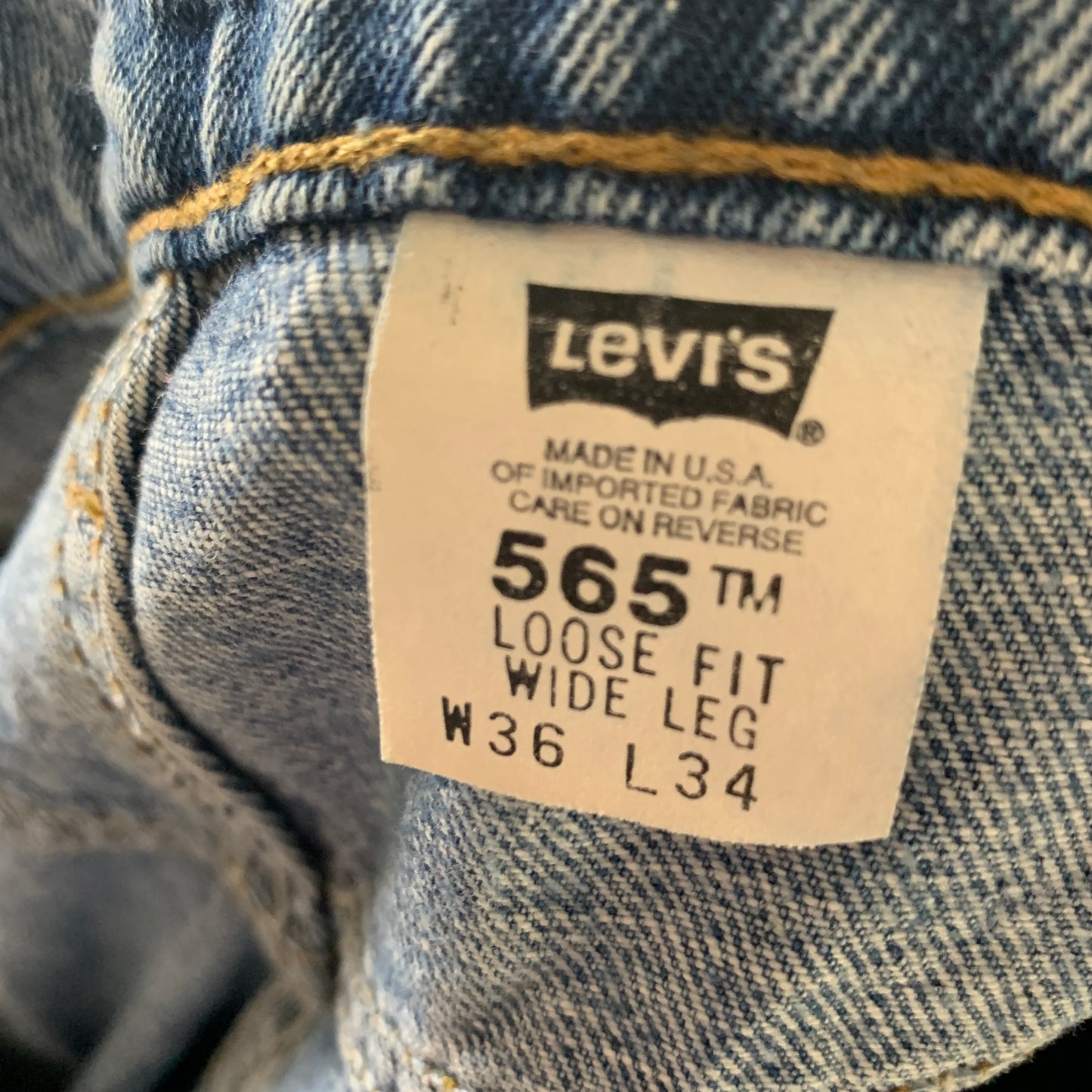Vintage LEVI'S 565 Jeans W36 L34 Mens Relaxed Fit Wide Leg Blue