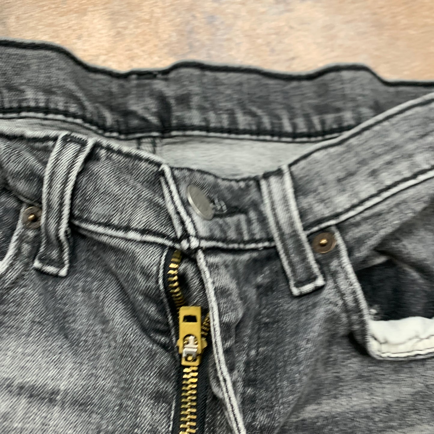 LEVI'S 519 Jeans W34 L28 Mens Skinny Fit Grey
