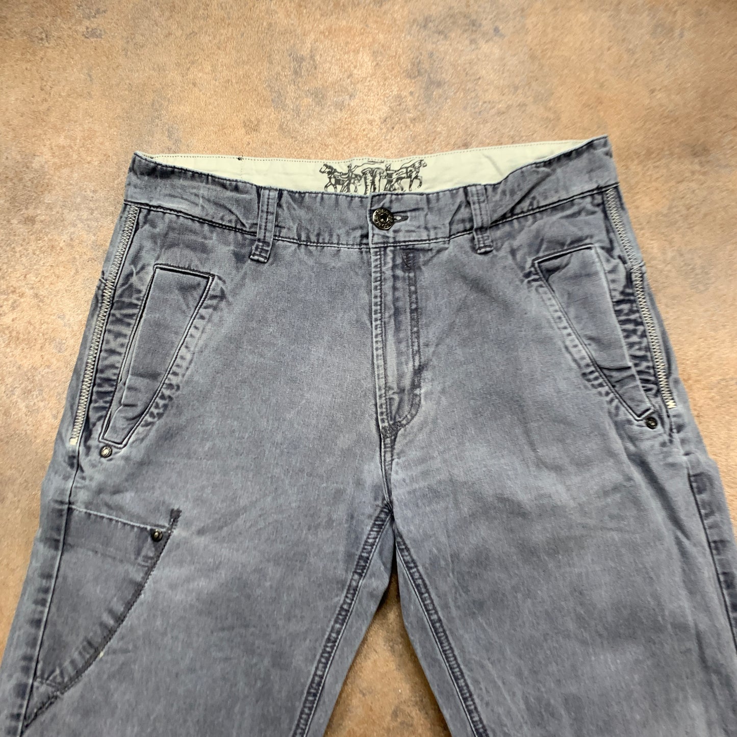 Vintage LEVI'S Jeans W33 L34 Mens Relaxed Fit Straight Blue