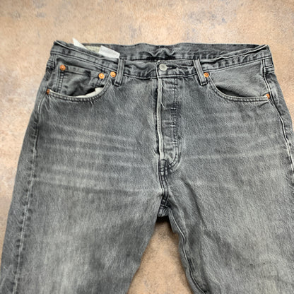 LEVI'S 501 Jeans W34 L32 Mens Regular Fit Straight Grey