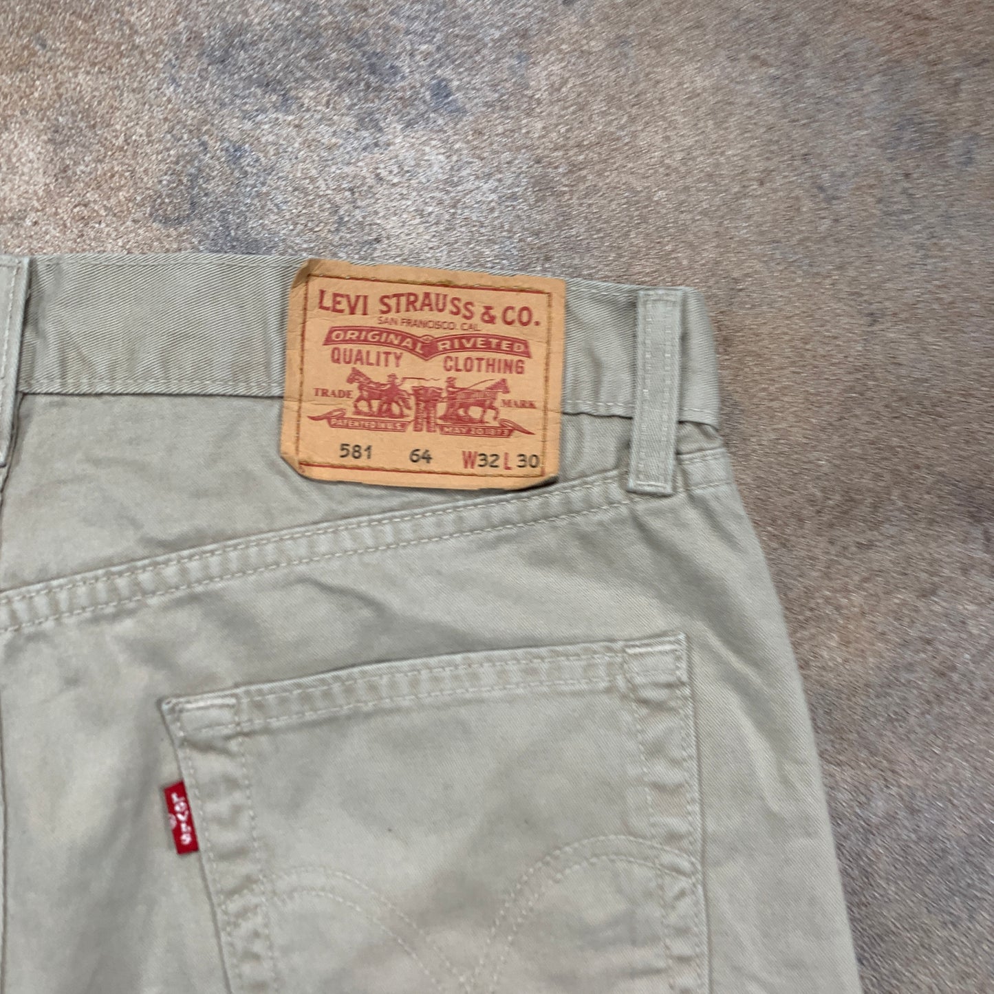 Vintage LEVI'S 581 Jeans W32 L30 Mens Regular Fit Straight Beige
