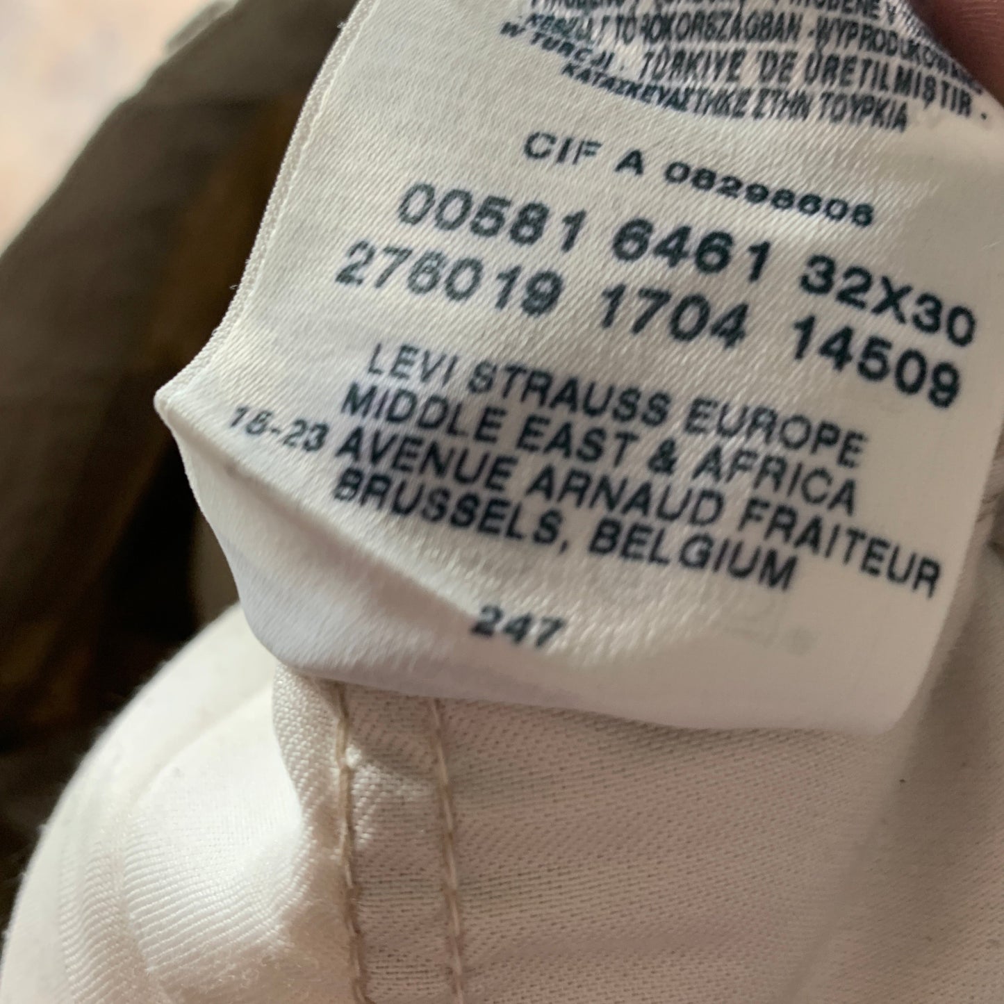 Vintage LEVI'S 581 Jeans W32 L30 Mens Regular Fit Straight Beige