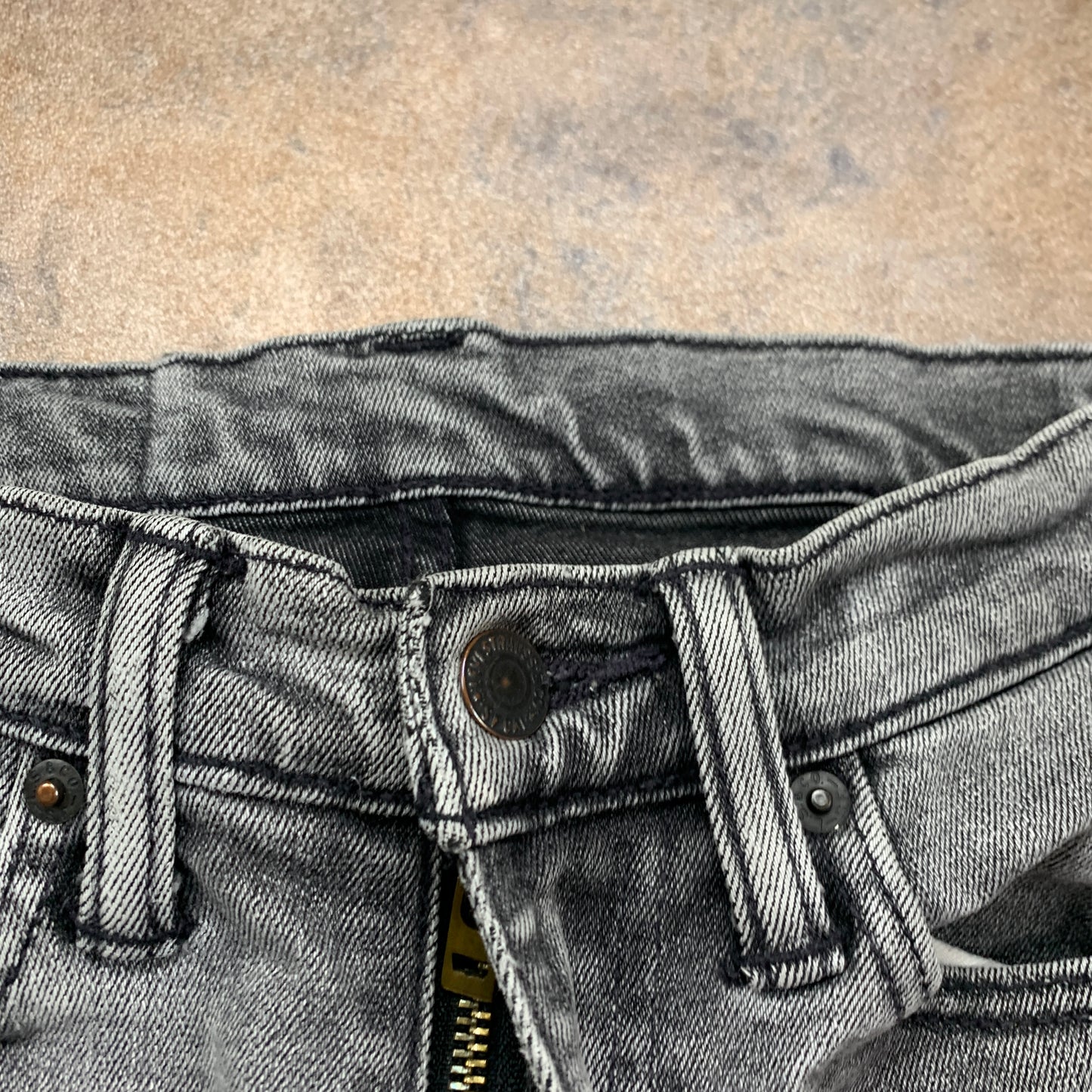 LEVI'S 519 Jeans W27 L29 Mens Skinny Fit Grey