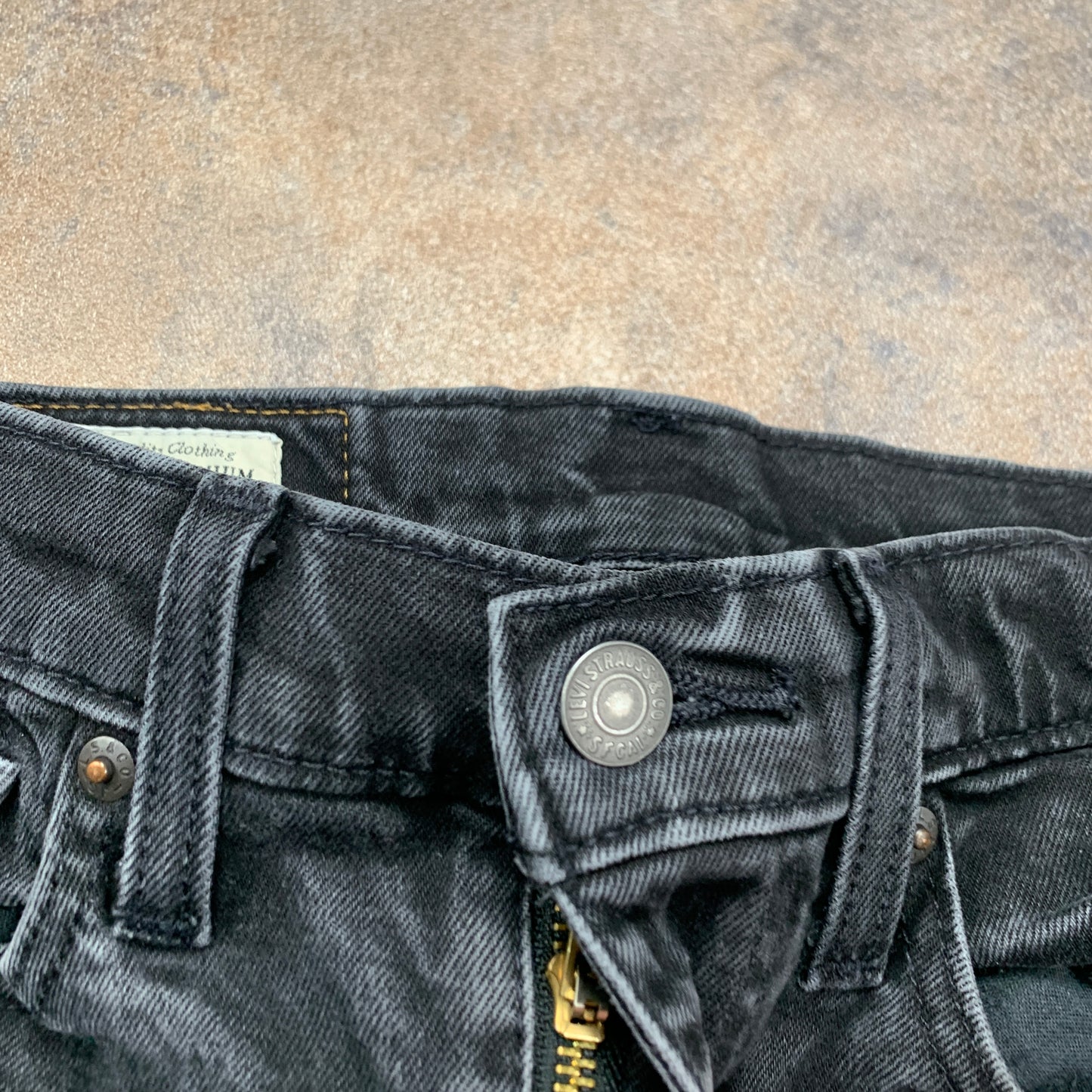 LEVI'S Skinny Tapered Jeans W29 L32 Mens Grey