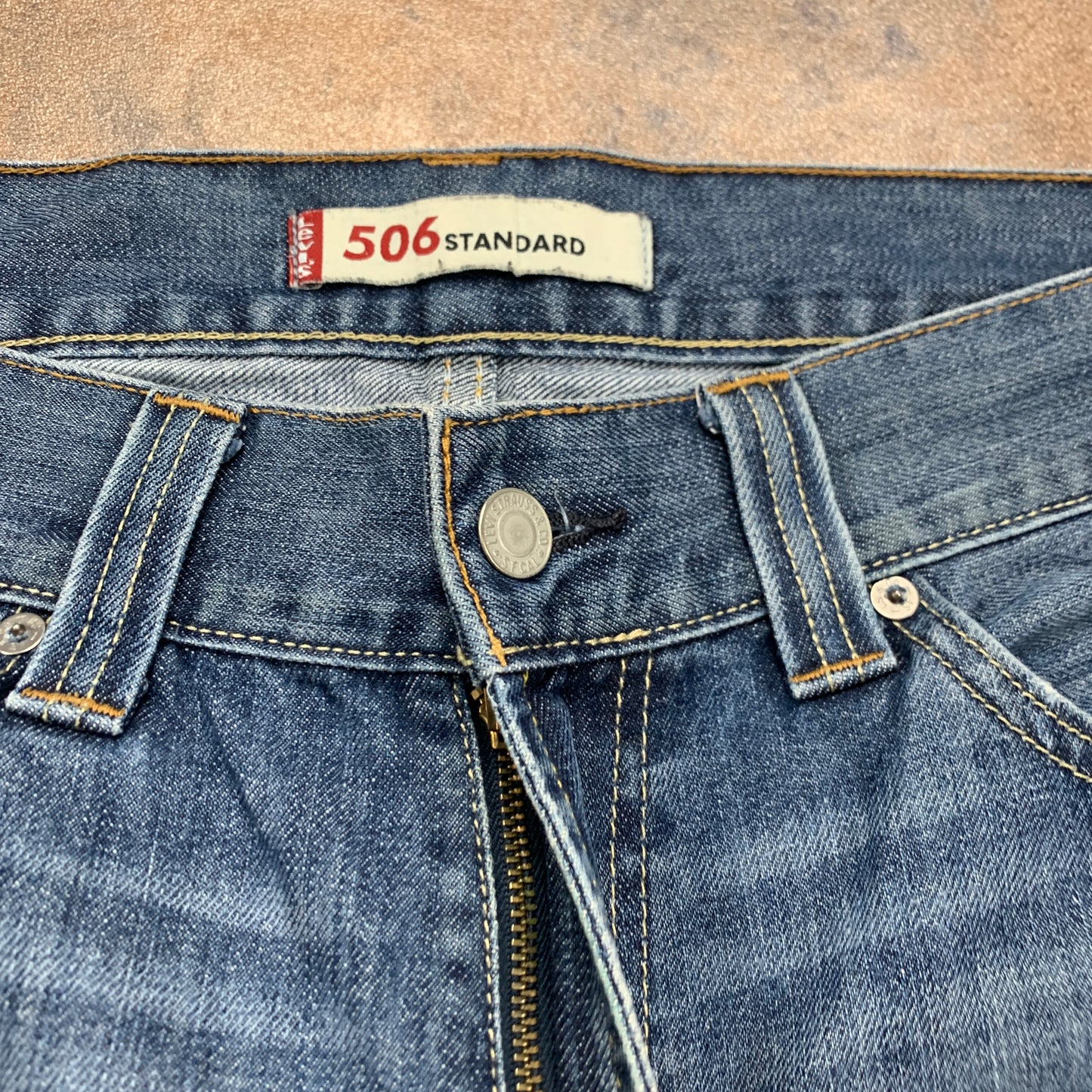 Vintage LEVI'S 506 Jeans W34 L30 Mens Relaxed Fit Straight Blue 90s