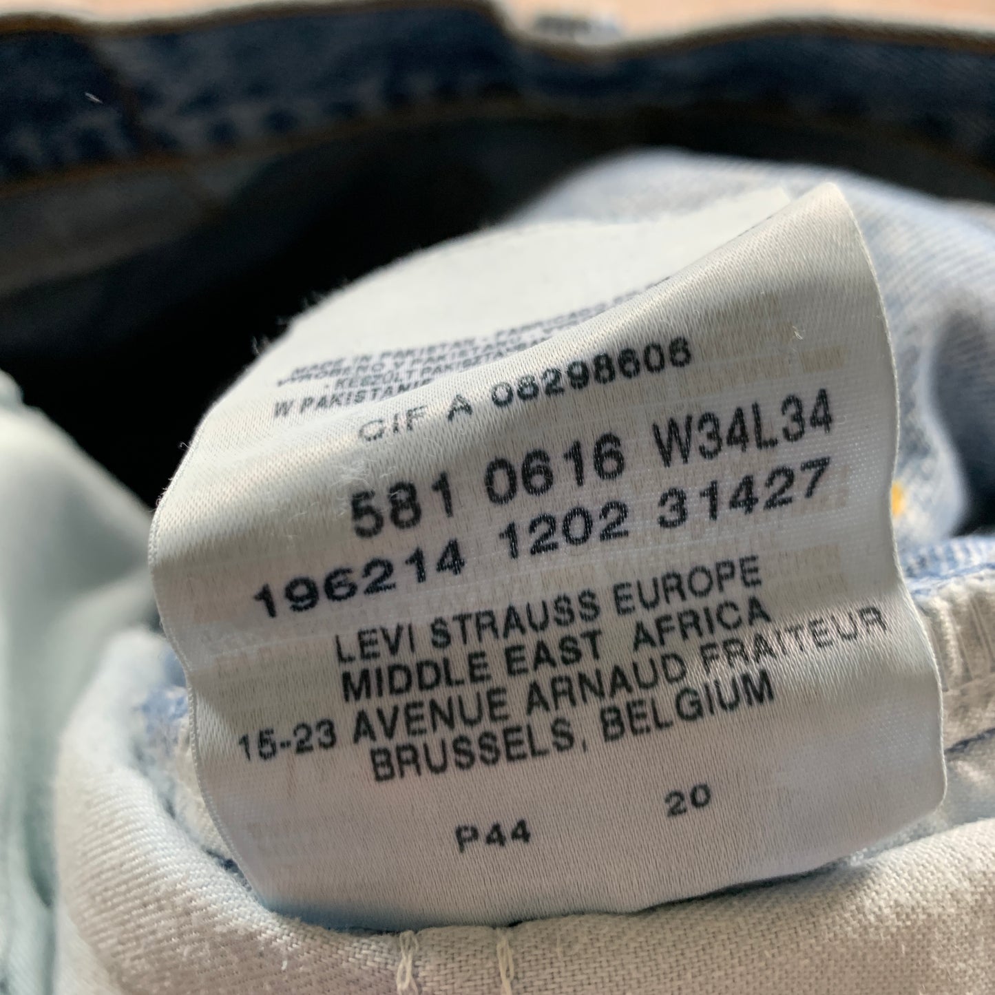 Vintage LEVI'S 581 Jeans W34 L34 Mens Regular Fit Straight Blue