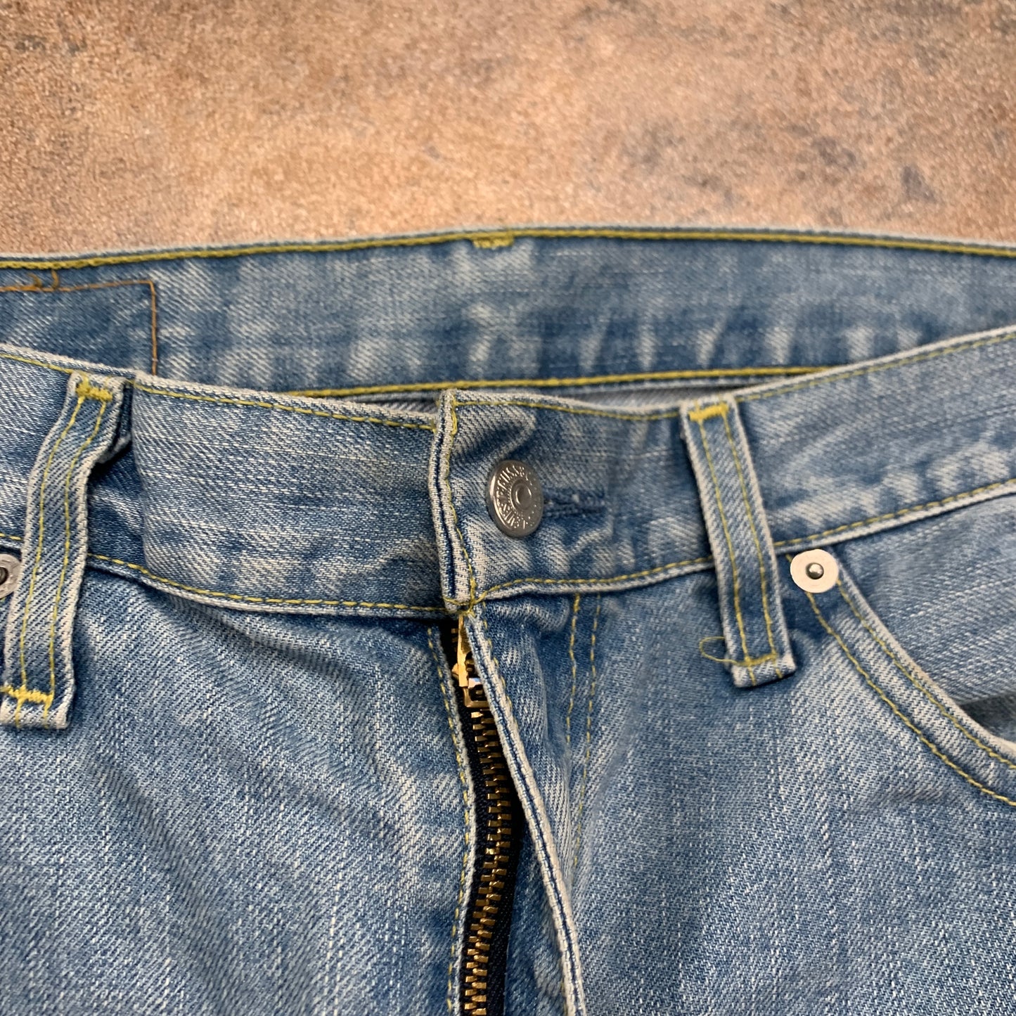 Vintage LEVI'S 507 Jeans W34 L32 Mens Bootcut Fit Blue