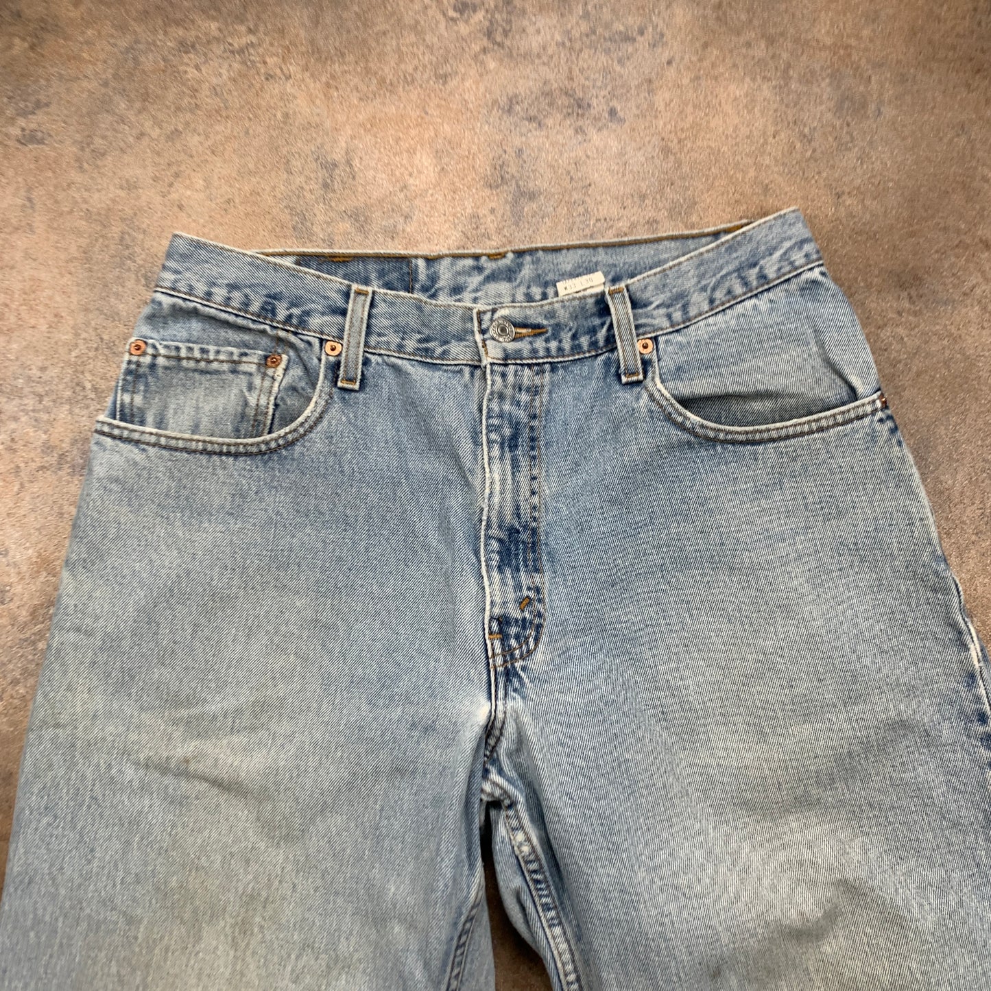 Vintage LEVI'S 560 Jeans W33 L30 Mens Relaxed Fit Tapered Blue 90s