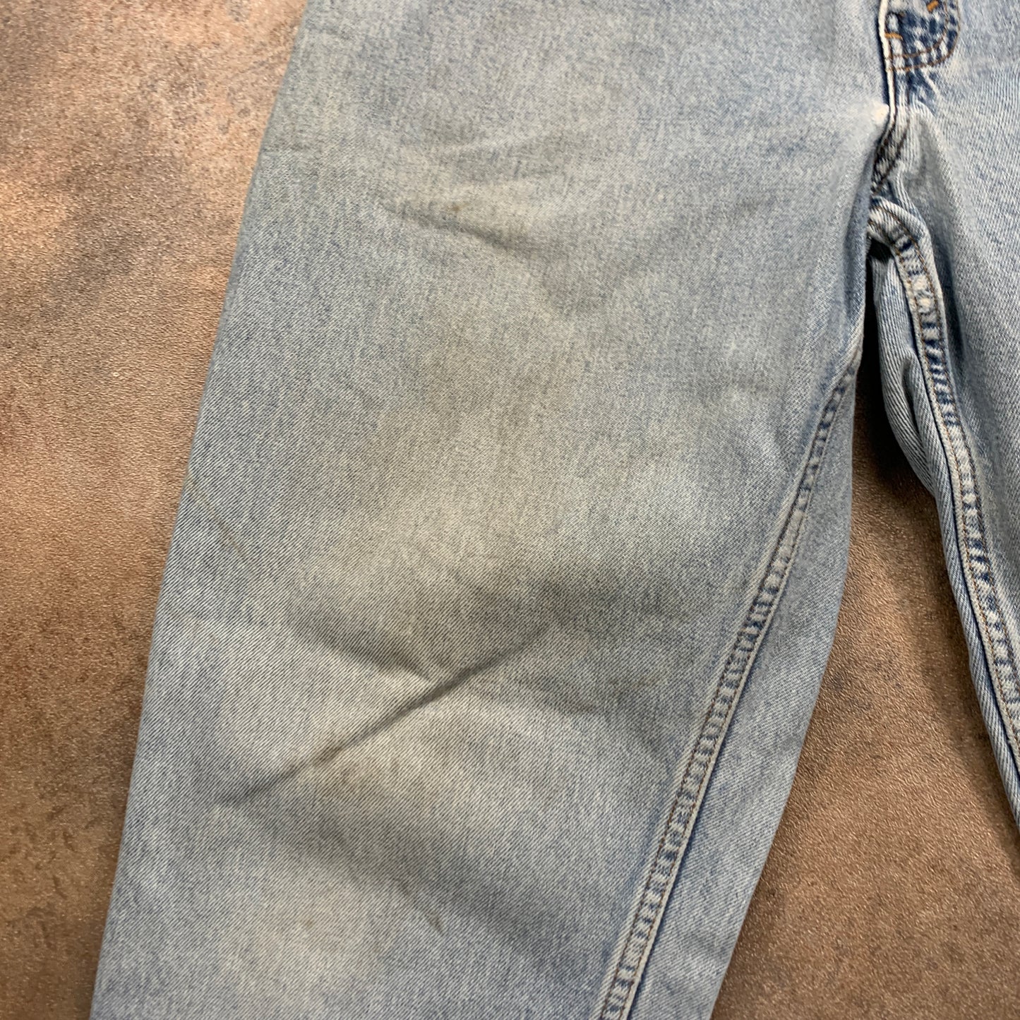 Vintage LEVI'S 560 Jeans W33 L30 Mens Relaxed Fit Tapered Blue 90s